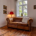Gustavia Koenigsstuhl *
