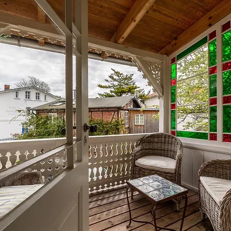 Daire Gustavia Koenigsstuhl Sassnitz